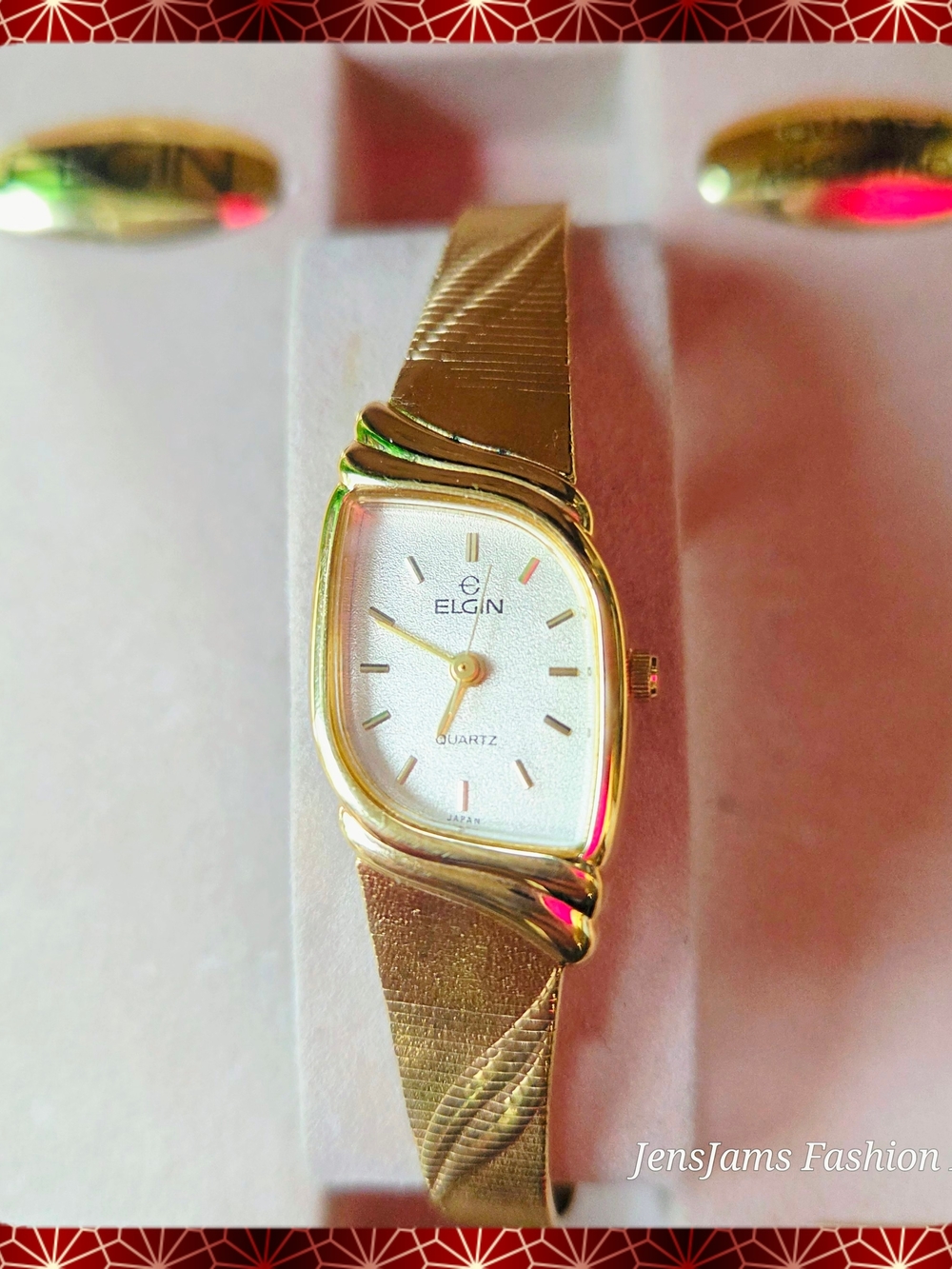 Ladies Vintage Elgins Gold-Tone Analog Quartz Wrist Watch